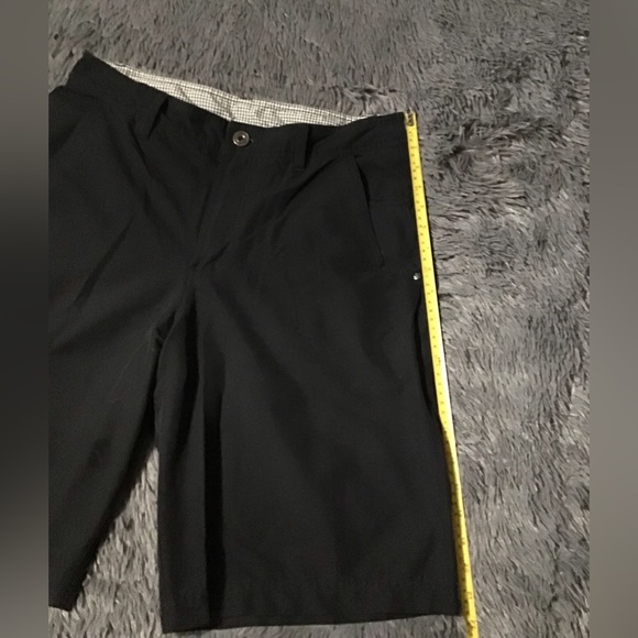 Lululemon Mens Black Shorts 34” GUC Small Flaw - Picture 7 of 11